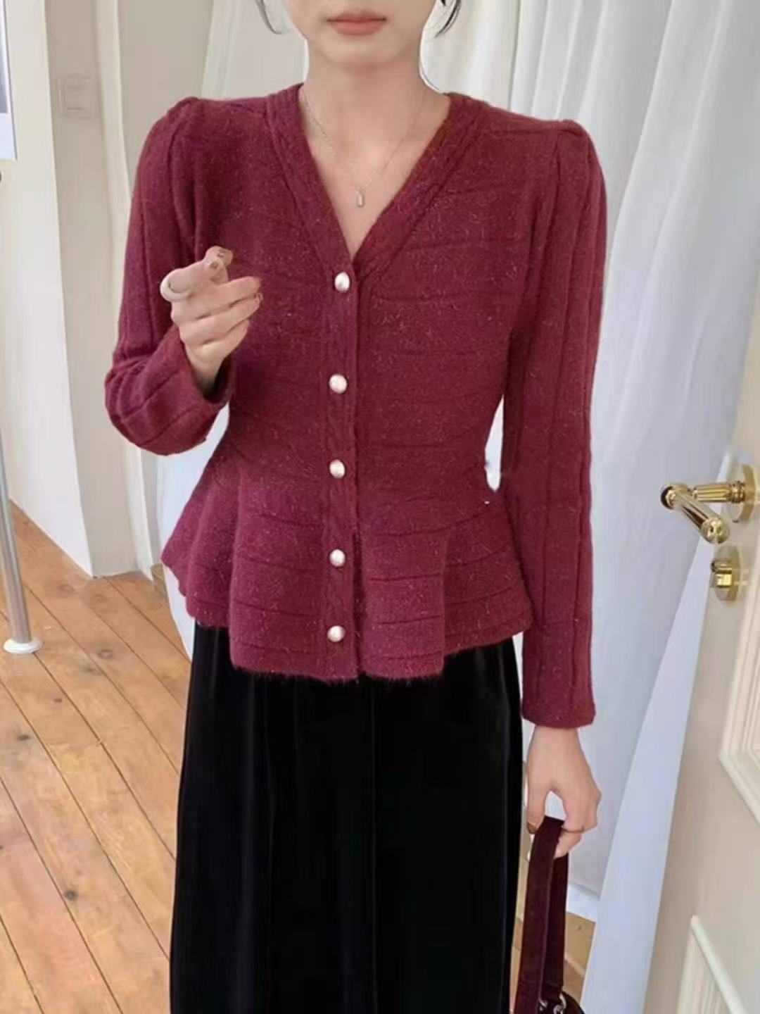 Women's elegant cardigan with structured design and feminine puff sleeves NOVAE