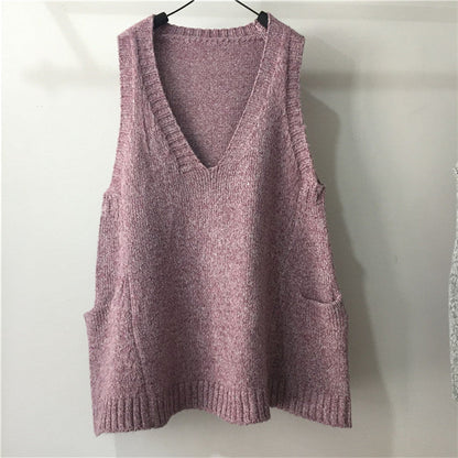 Women's V-neck knit top with side pockets NOVAE