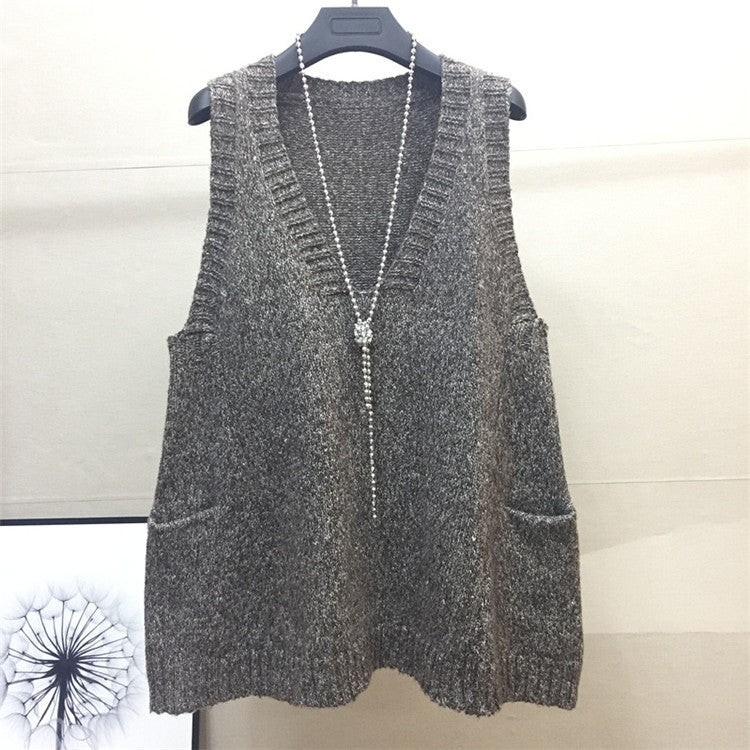 Women's V-neck knit top with side pockets NOVAE