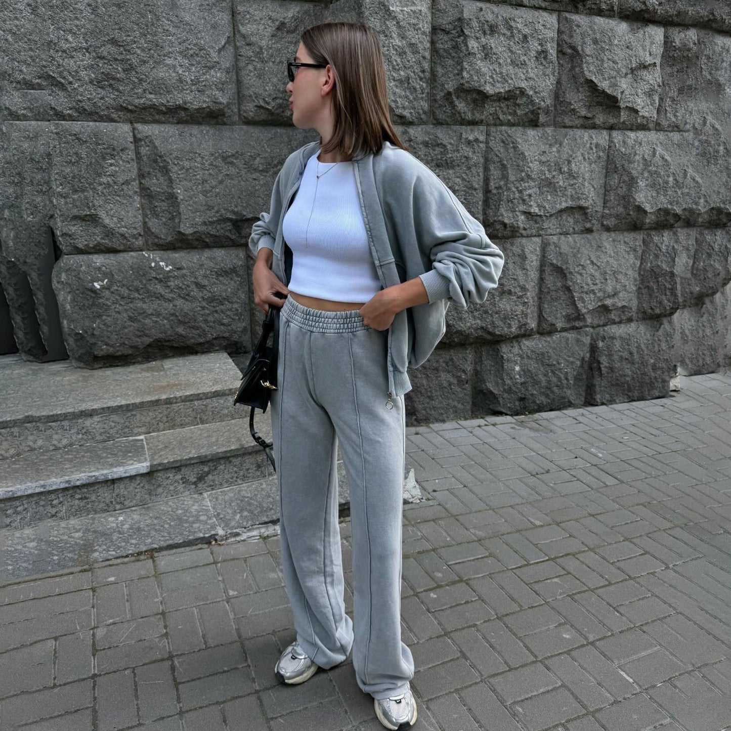 Women's casual two-piece suit with sweatshirt-like top and wide-legged trousers NOVAE