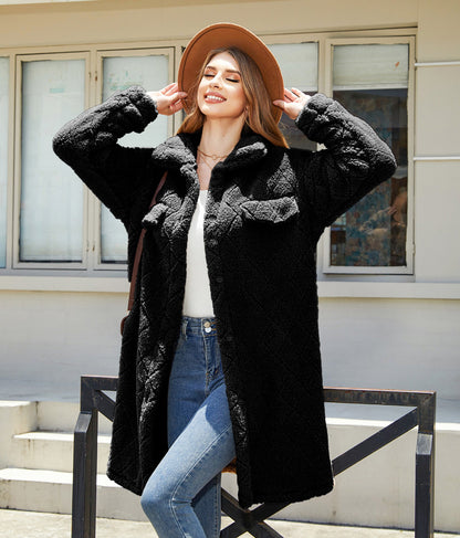 Women's Plush Oversized Coat with Large Pockets and Textured Design NOVAE