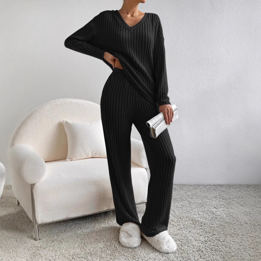 Women's cozy knit set with V-neck and wide-leg trousers NOVAE