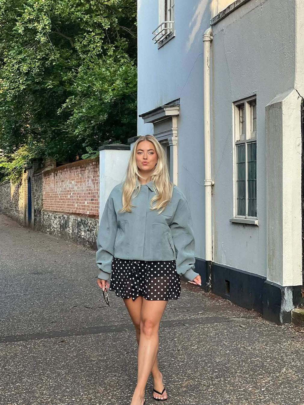 Women's short bomber jacket made of soft material with a casual cut NOVAE