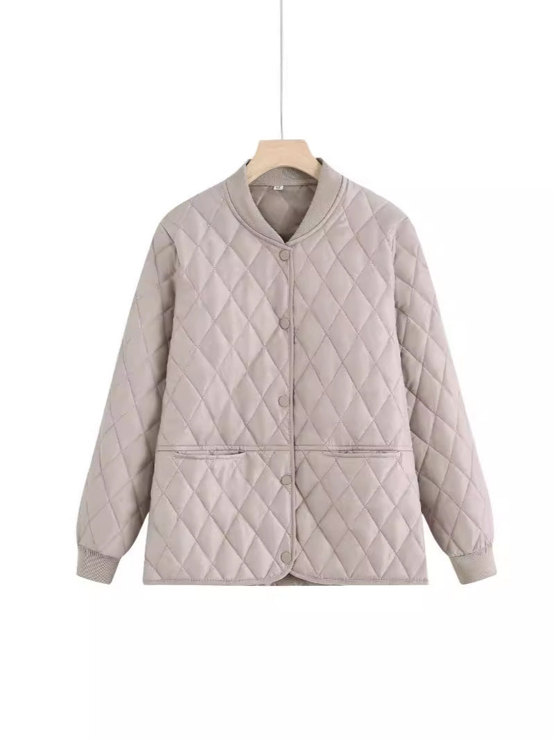 Women's quilted transitional jacket with practical pockets and a modern cut NOVAE