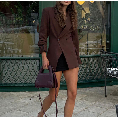 Women's elegant blazer with accentuated buttons and matching skirt NOVAE