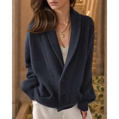 Women's cardigan with elegant button details and a casual cut NOVAE