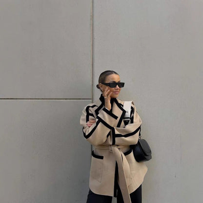 Women's fashionable oversized coat with belt and graphic contrasts NOVAE