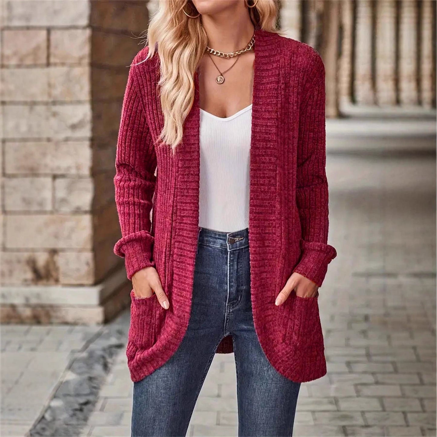 Women's cardigan with structured design and practical pockets NOVAE