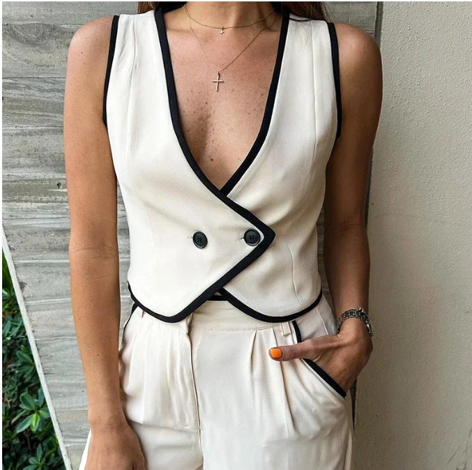 Women's elegant wide-leg trousers with side pockets and waistband details NOVAE