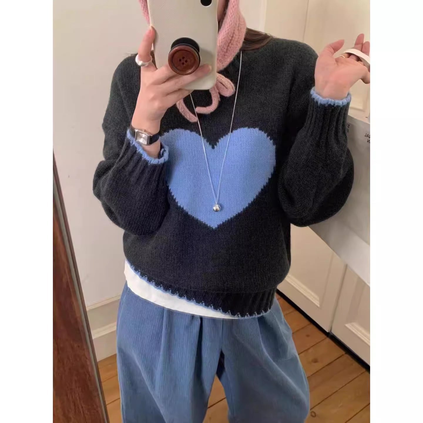 Women's trendy sweater with heart motif and relaxed fit NOVAE