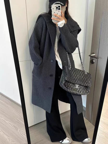 Women's chunky knit cardigan with a voluminous cut and decorative buttons NOVAE