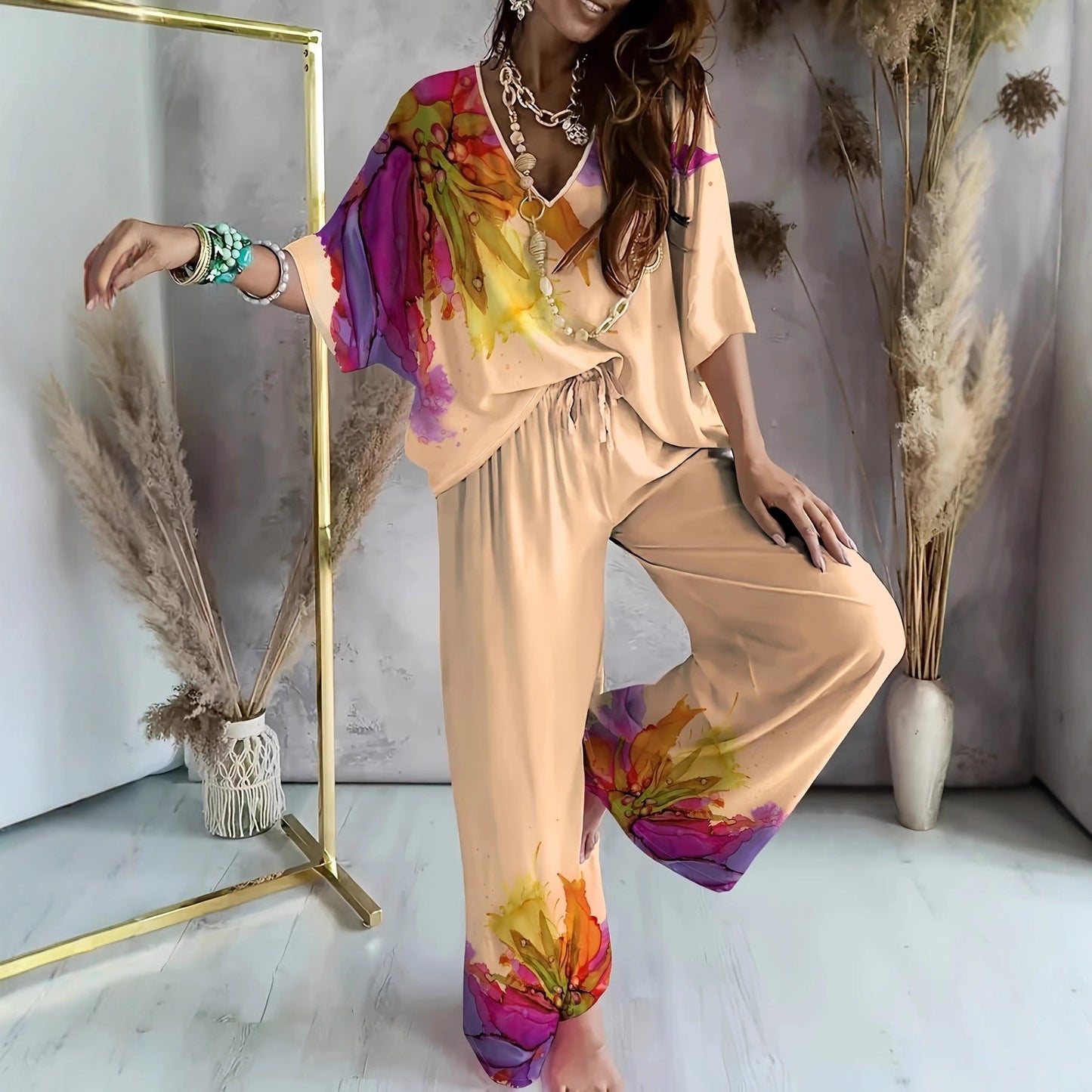 Women's Elegant Two-Piece Pantsuit with Artistic Print NOVAE