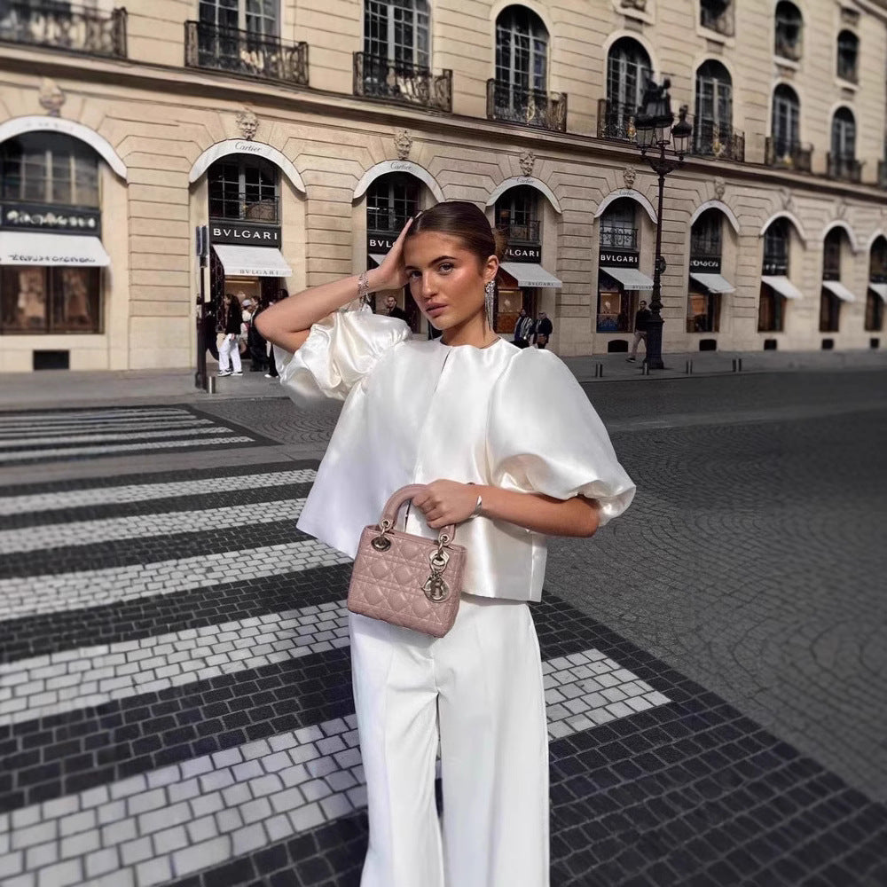 Women's Elegantly Cut Blouse with Puff Sleeves NOVAE