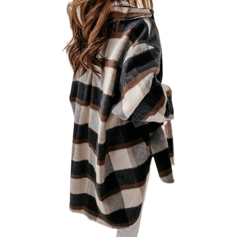 Women's oversized plaid jacket with a soft fleece feel and relaxed fit NOVAE