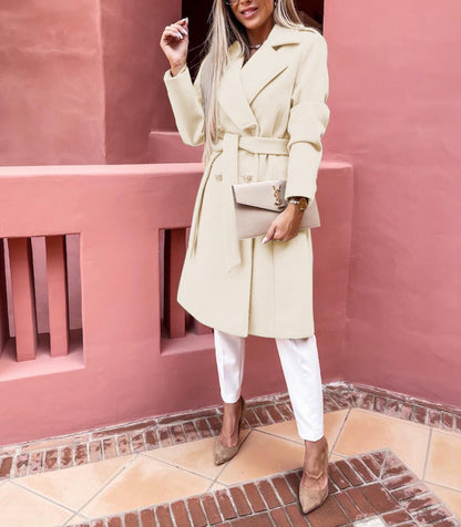 Women's elegant trench coat with tailored cut and practical pockets NOVAE