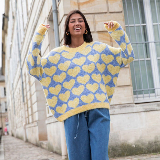 Women's Oversized Sweater with Heart Pattern and Wide Fit NOVAE