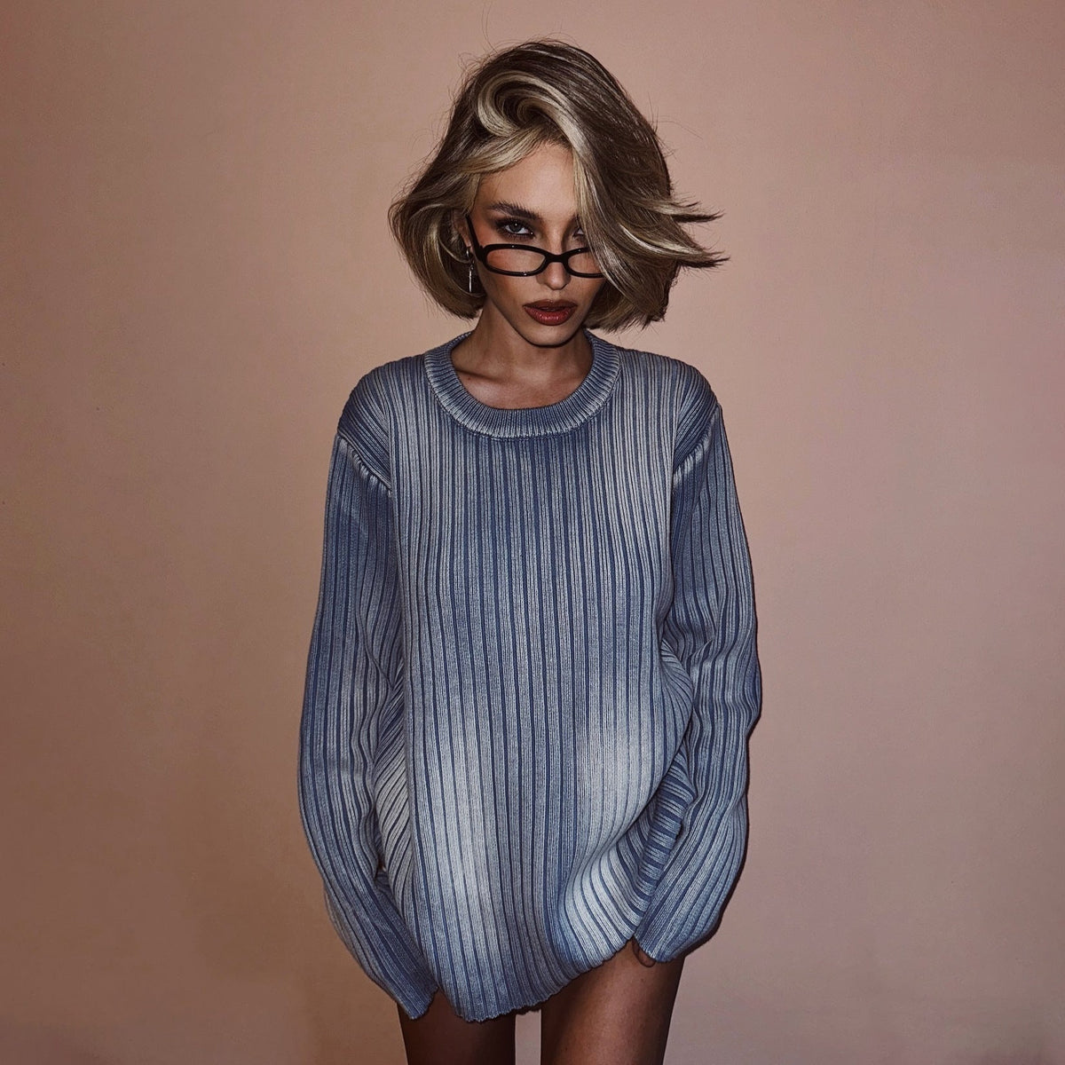 Women's fashionable ribbed knit sweater with a relaxed fit and long sleeves NOVAE