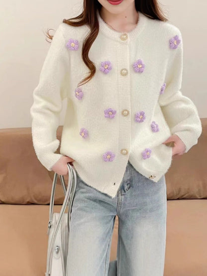 Women's cardigan with delicate floral embroidery and pearl buttons NOVAE