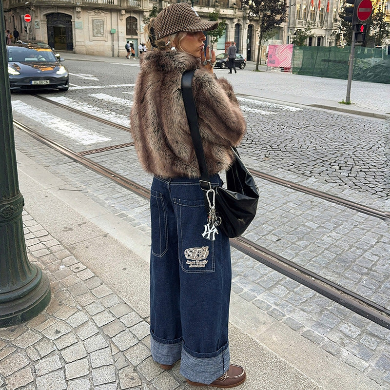 Women's faux fur jacket in a modern cropped style NOVAE