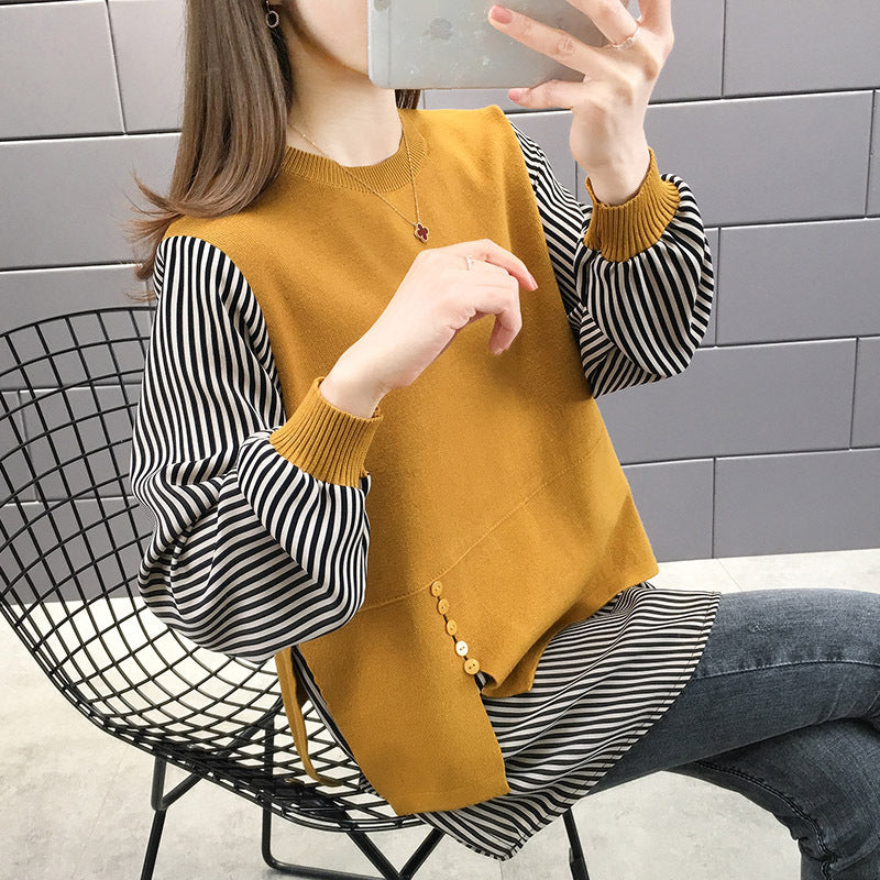 Women's layered sweatshirt with striped sleeves and button details NOVAE