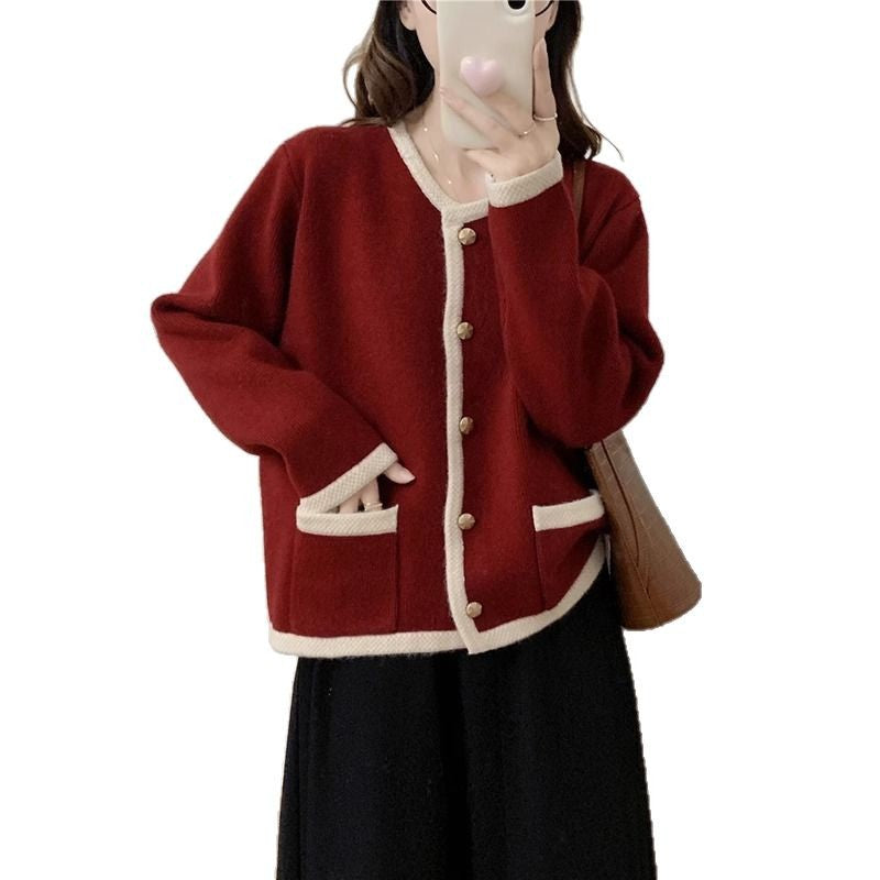 Women's cardigan with unique button detail and contrasting design NOVAE