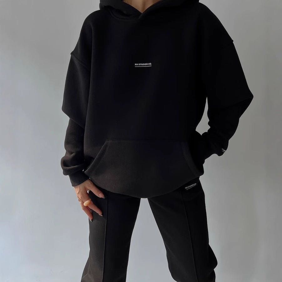 Women's Comfortable Oversized Hoodie with Kangaroo Pocket and Modern NOVAE Logo