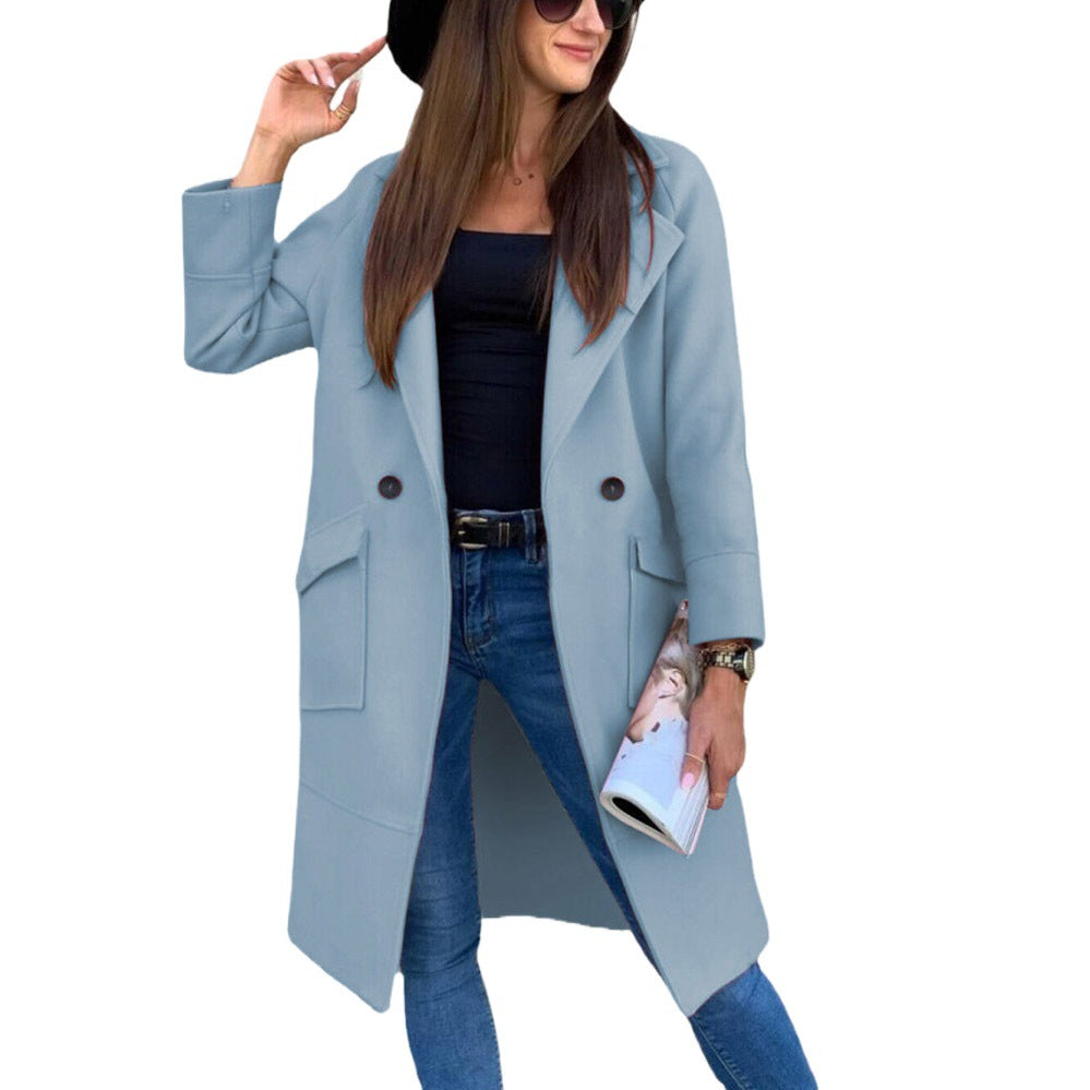 Women's fashionable double-breasted coat with practical pockets and a casual cut NOVAE