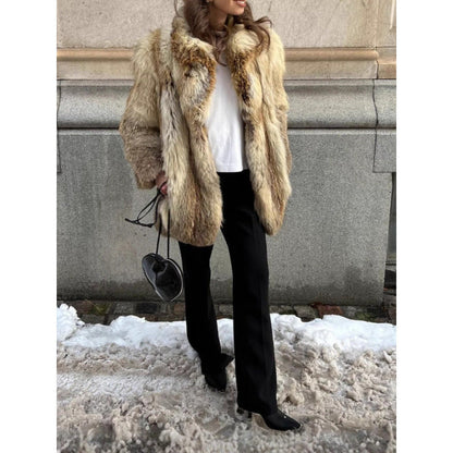 Women's faux fur jacket with luxurious details NOVAE