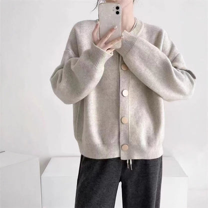 Women's cozy cardigan with large buttons and elegant design NOVAE