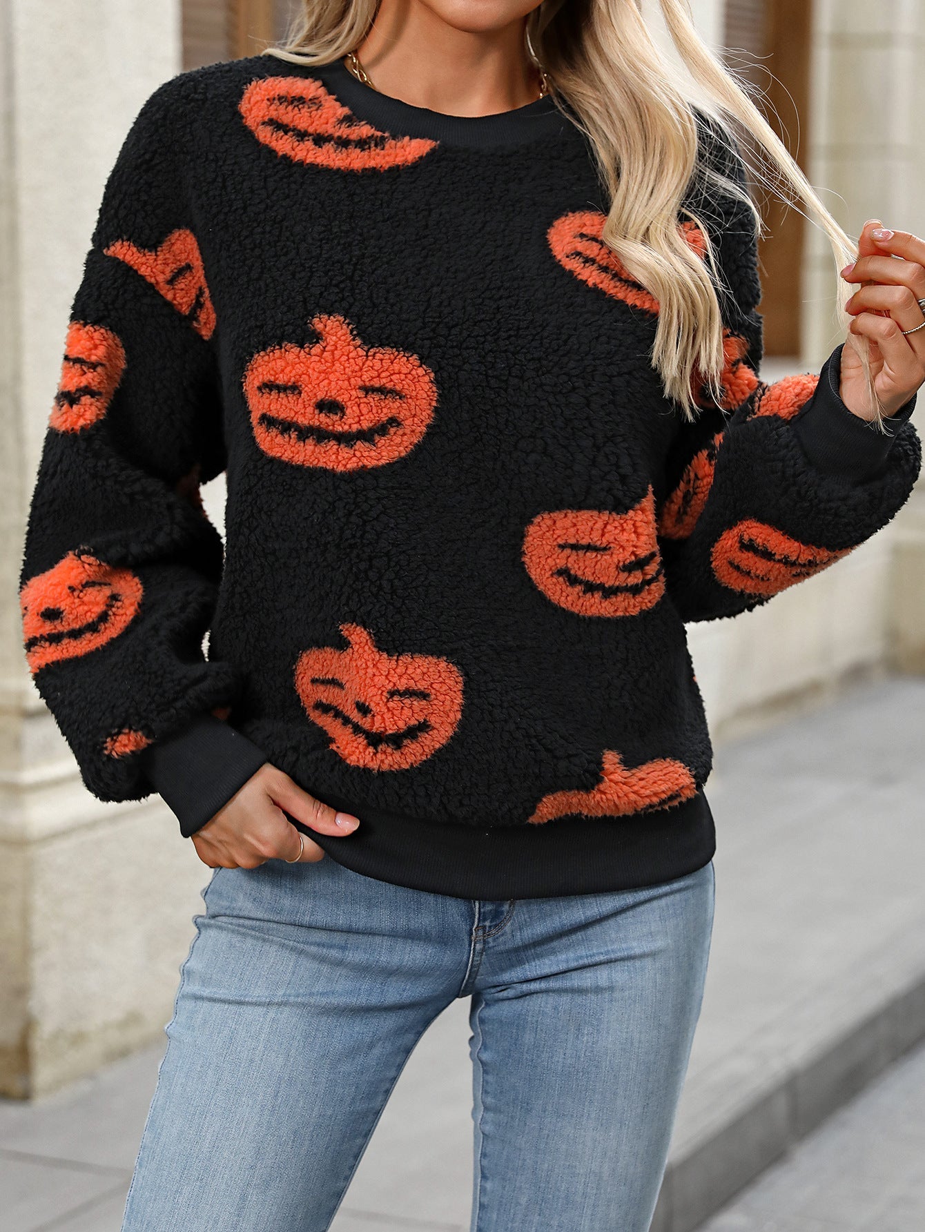 Women's Cozy Sweatshirt with Halloween Motif NOVAE