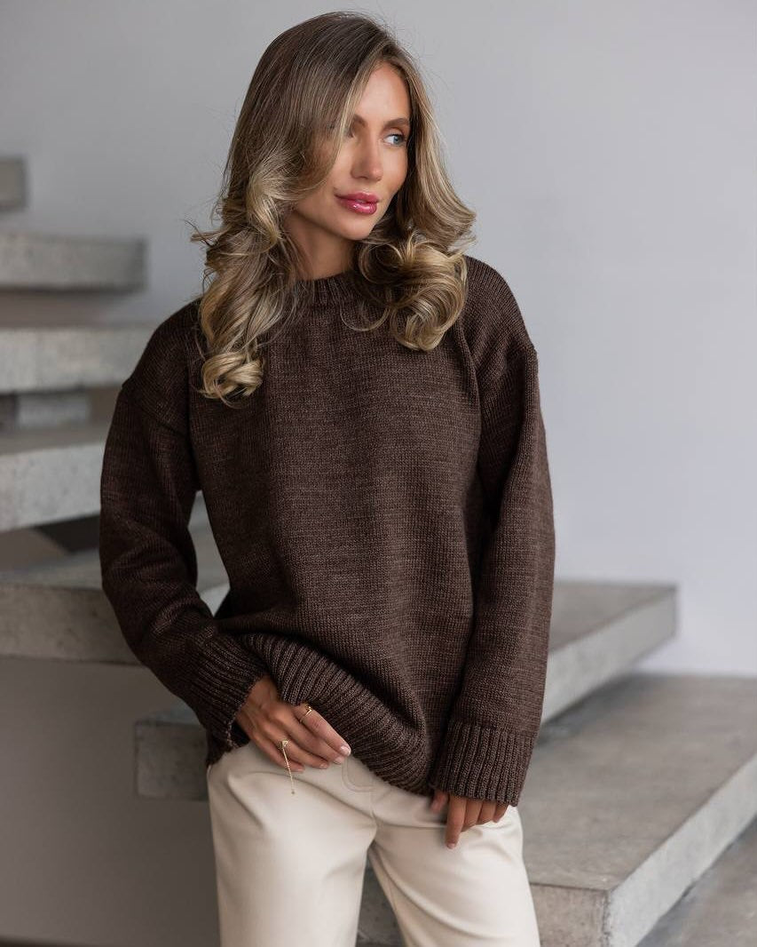 Women's chunky knit sweater with a relaxed fit and ribbed cuffs NOVAE