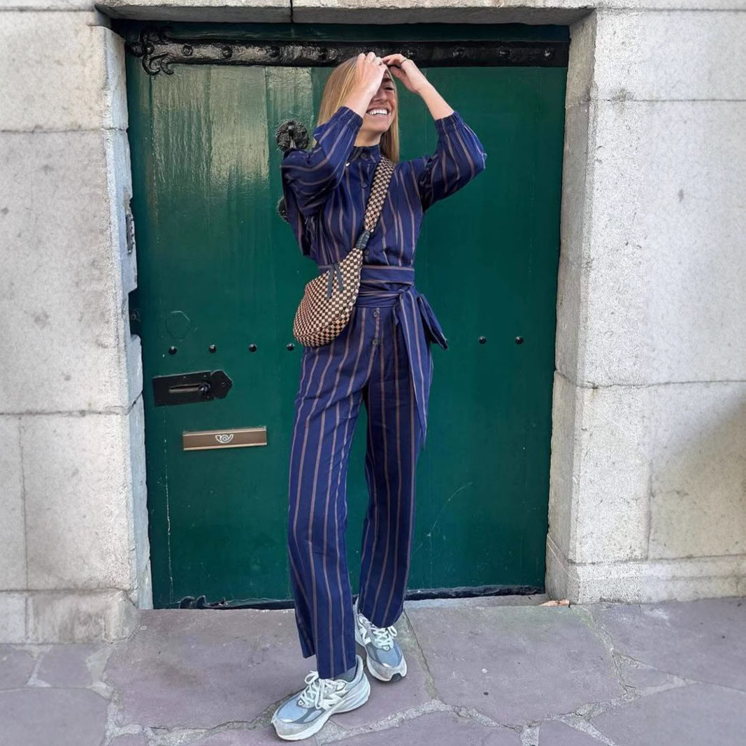 Women's suit with tailored cut and side belt NOVAE