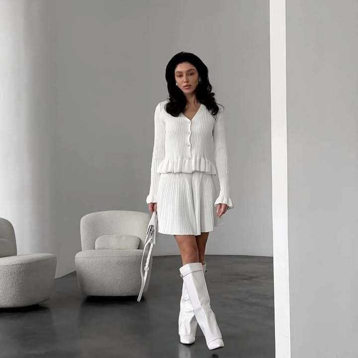 Women's casual dress with pleats and peplum NOVAE