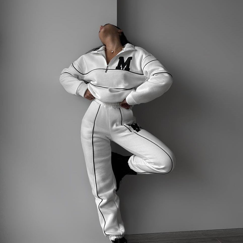 Women's casual tracksuit with modern vertical stripes NOVAE