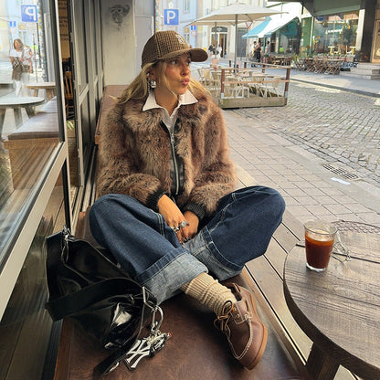 Women's faux fur jacket in a modern cropped style NOVAE