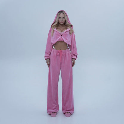 Women's sporty leisure outfit with cropped hoodie and wide-leg trousers NOVAE