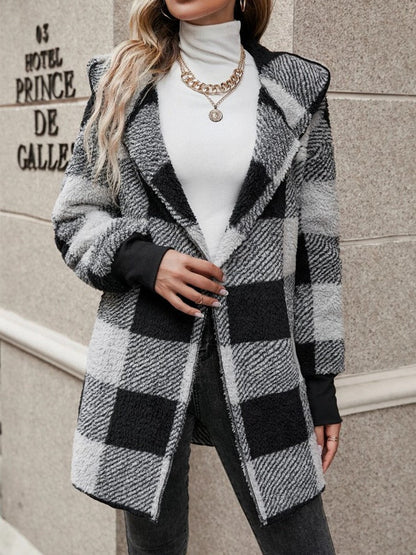 Women's cozy plaid jacket with soft material and relaxed fit NOVAE