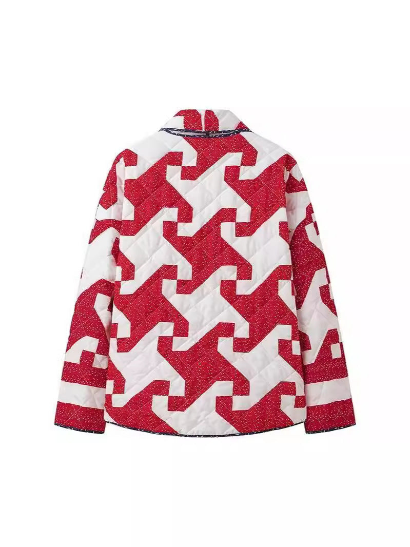 Women's quilted throw jacket with modern graphic design and generous pockets NOVAE