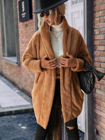 Women's Cozy Oversized Coat in Soft Plush with Large Collar NOVAE
