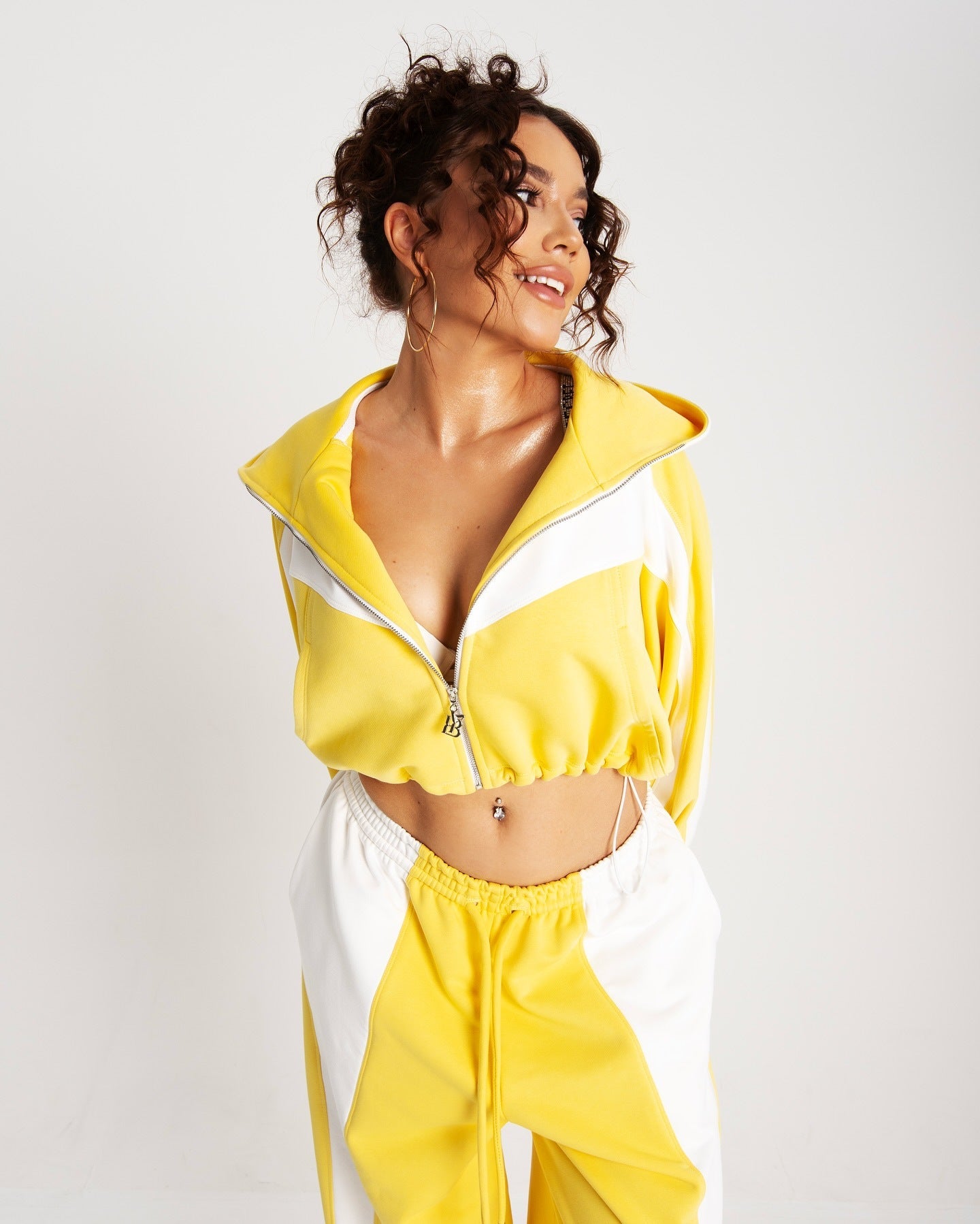 Women's cropped sports jacket with high collar and elasticated waistband NOVAE