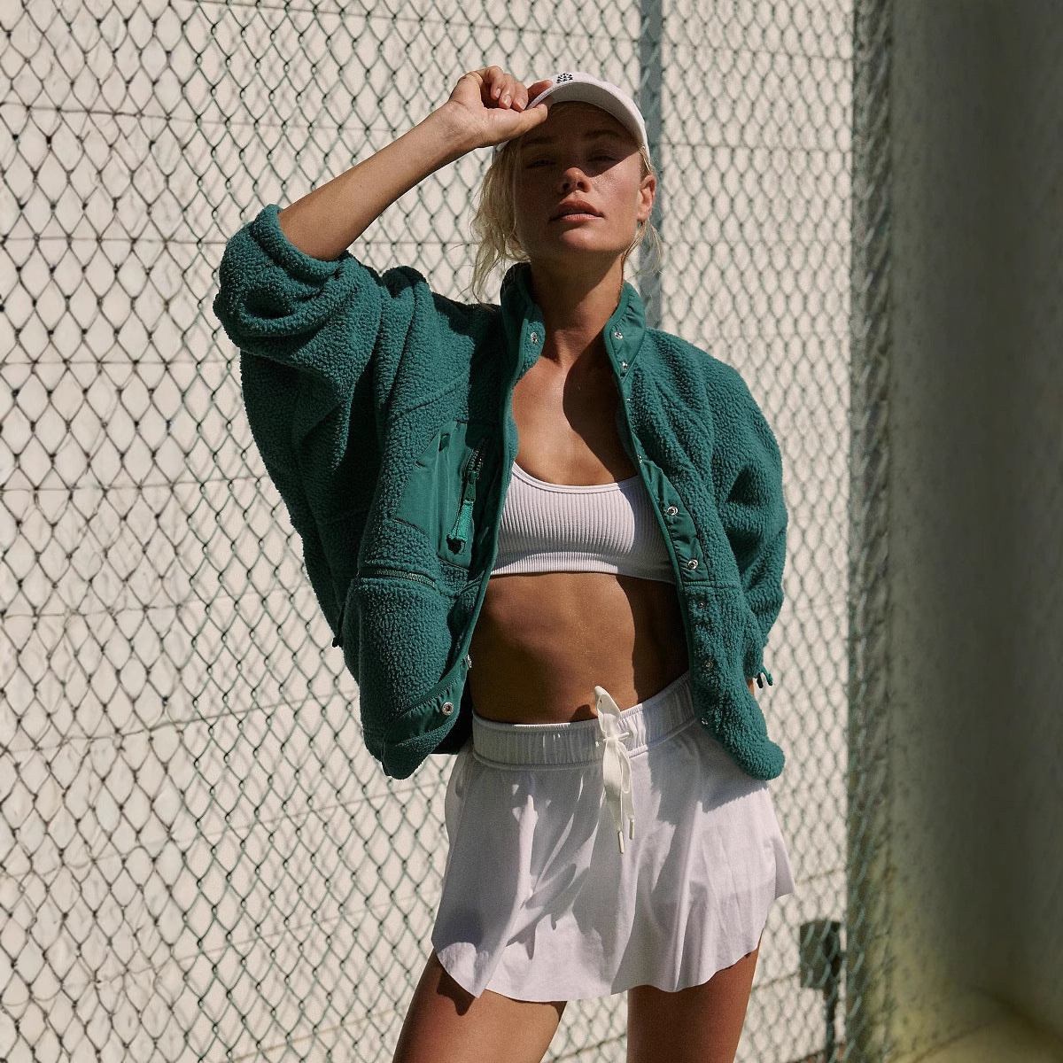 Women's sporty fleece jacket with practical pockets NOVAE