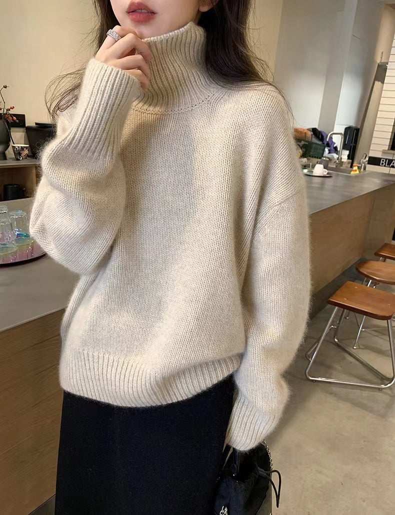 Women's Cozy Turtleneck Sweater made of High-Quality Knit NOVAE