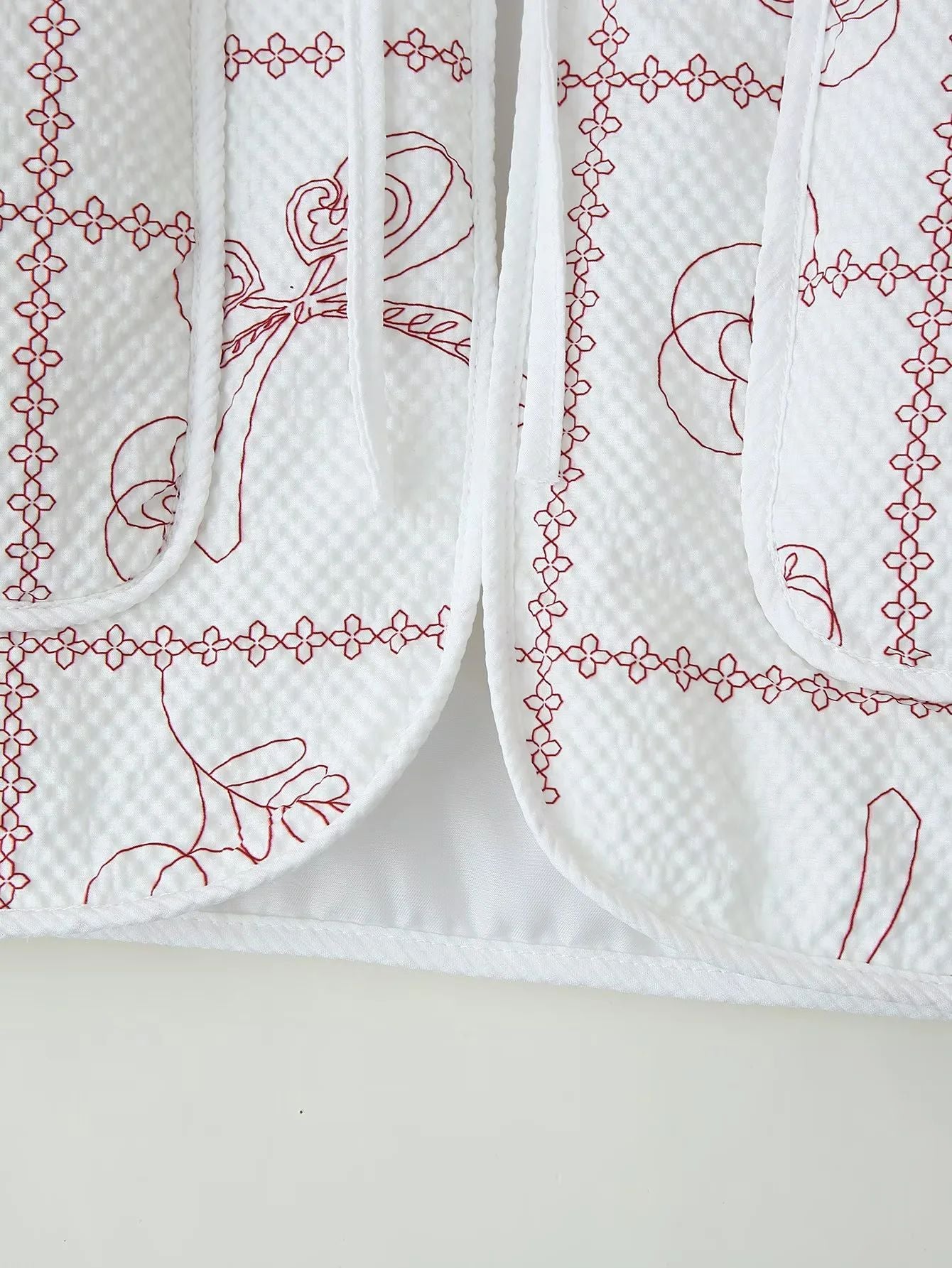 Women's jacket with floral pattern and practical pockets NOVAE