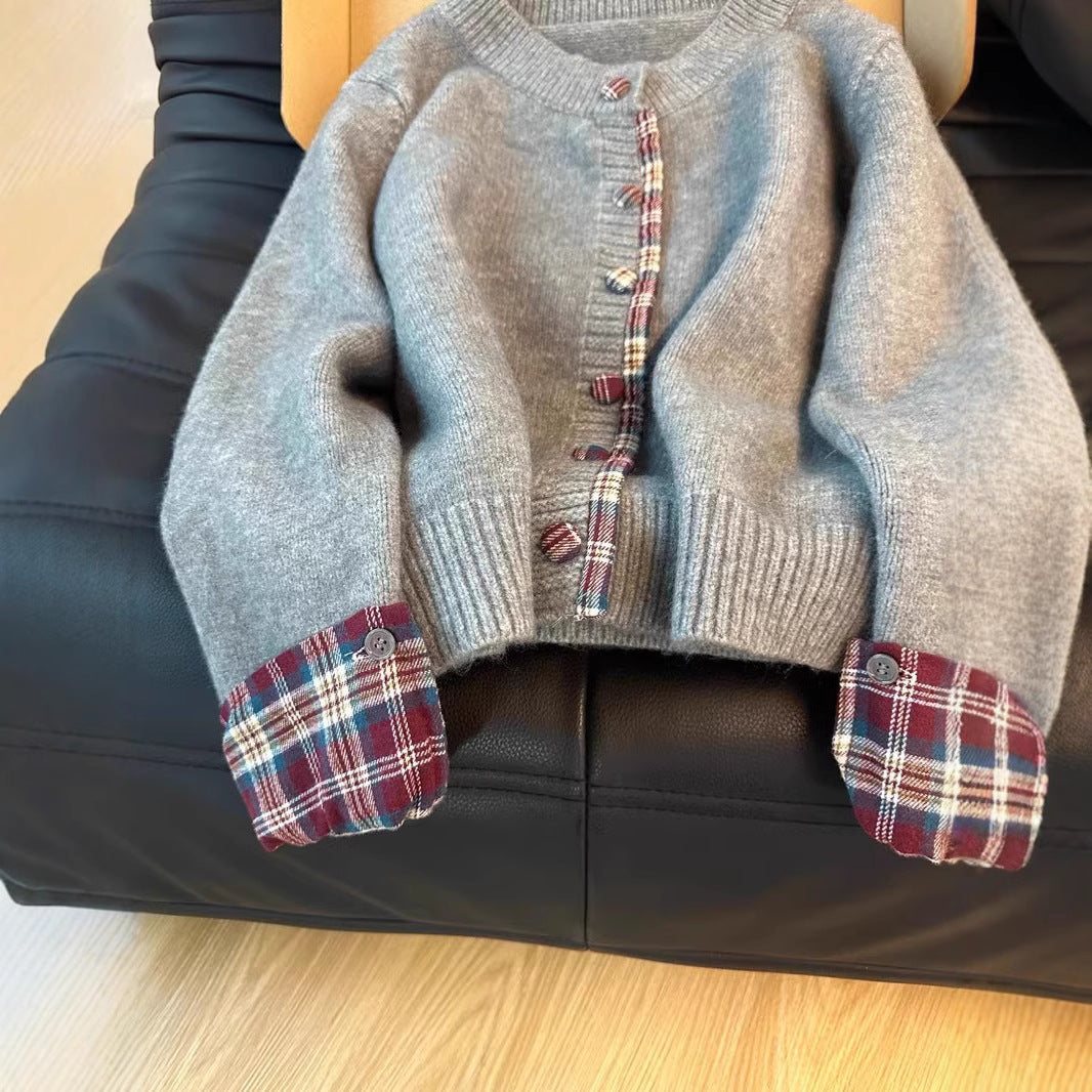 Women's cardigan with contrast collar and decorative buttons NOVAE