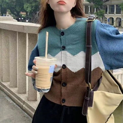 Women's trendy cardigan with modern color accents NOVAE