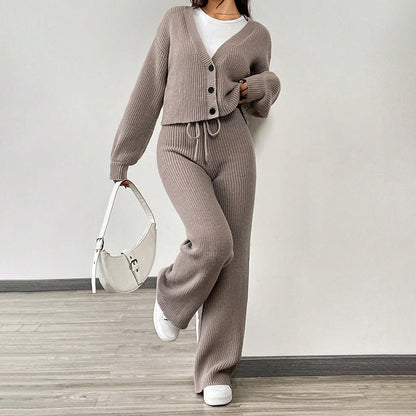 Women's soft knit set with casual trousers and crop cardigan NOVAE