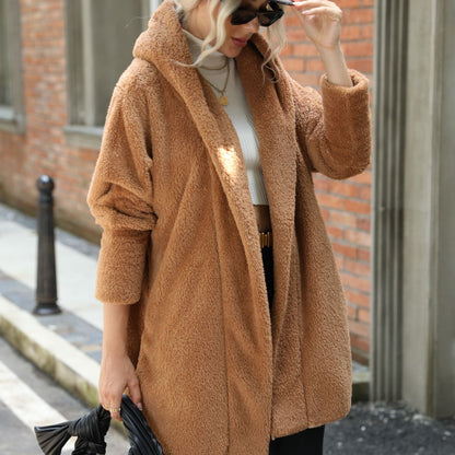 Women's Cozy Oversized Coat in Soft Plush with Large Collar NOVAE