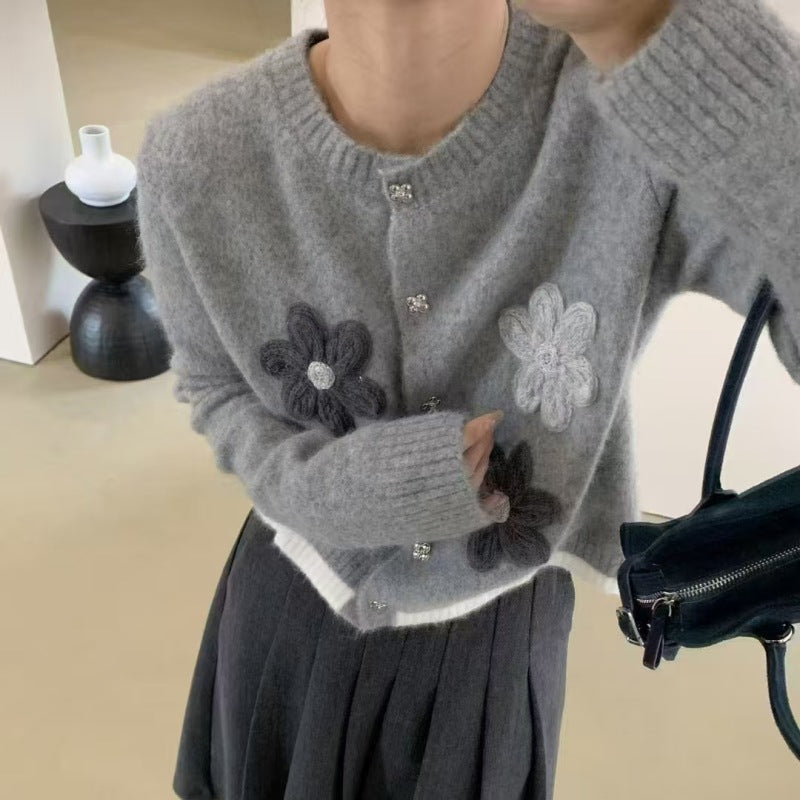 Women's cardigan with floral appliqués and button details NOVAE