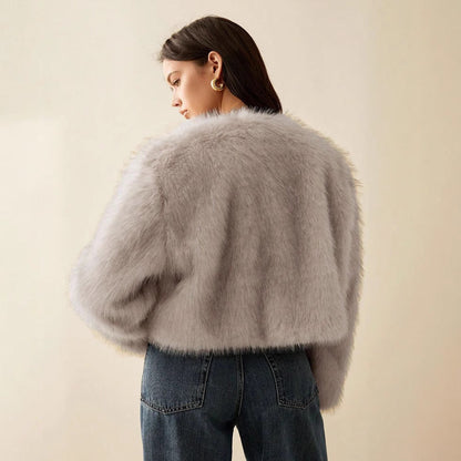Women's extravagant short-sleeved fur jacket with voluminous sleeves NOVAE