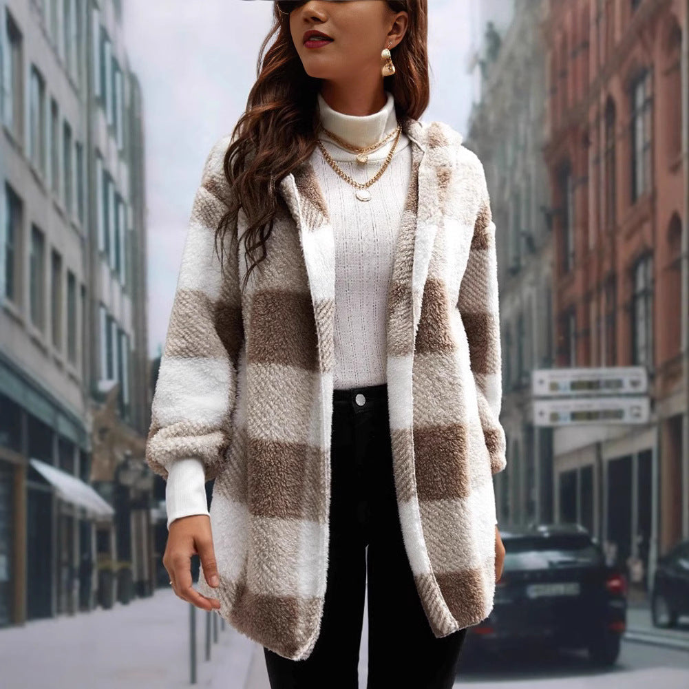 Women's cozy plaid jacket with soft material and relaxed fit NOVAE